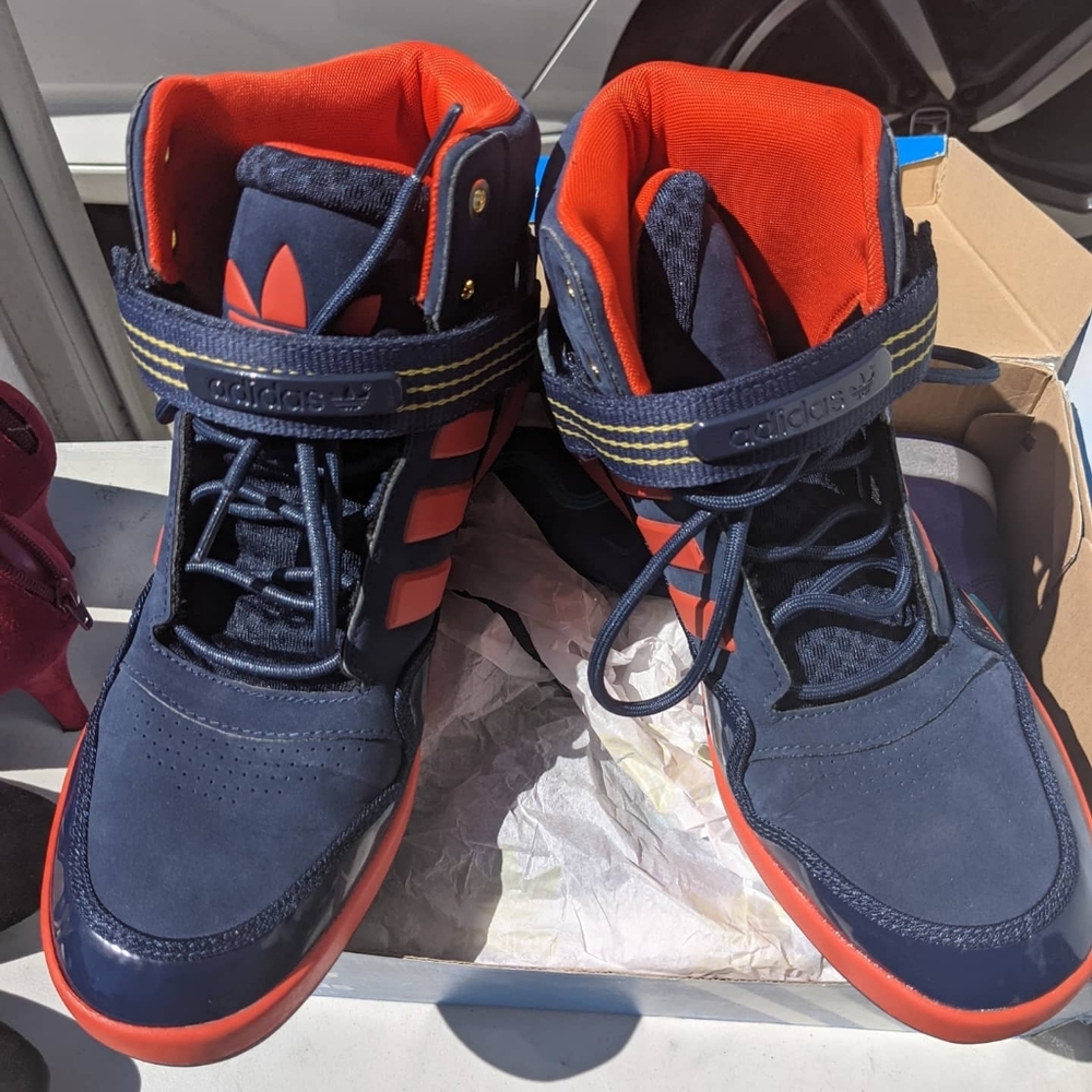 ADIDAS MENS JORDANS